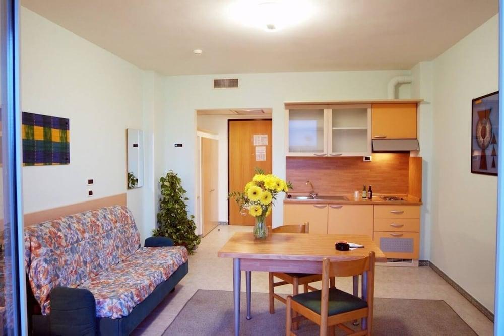 Hotel Minerva Бриндизи Экстерьер фото