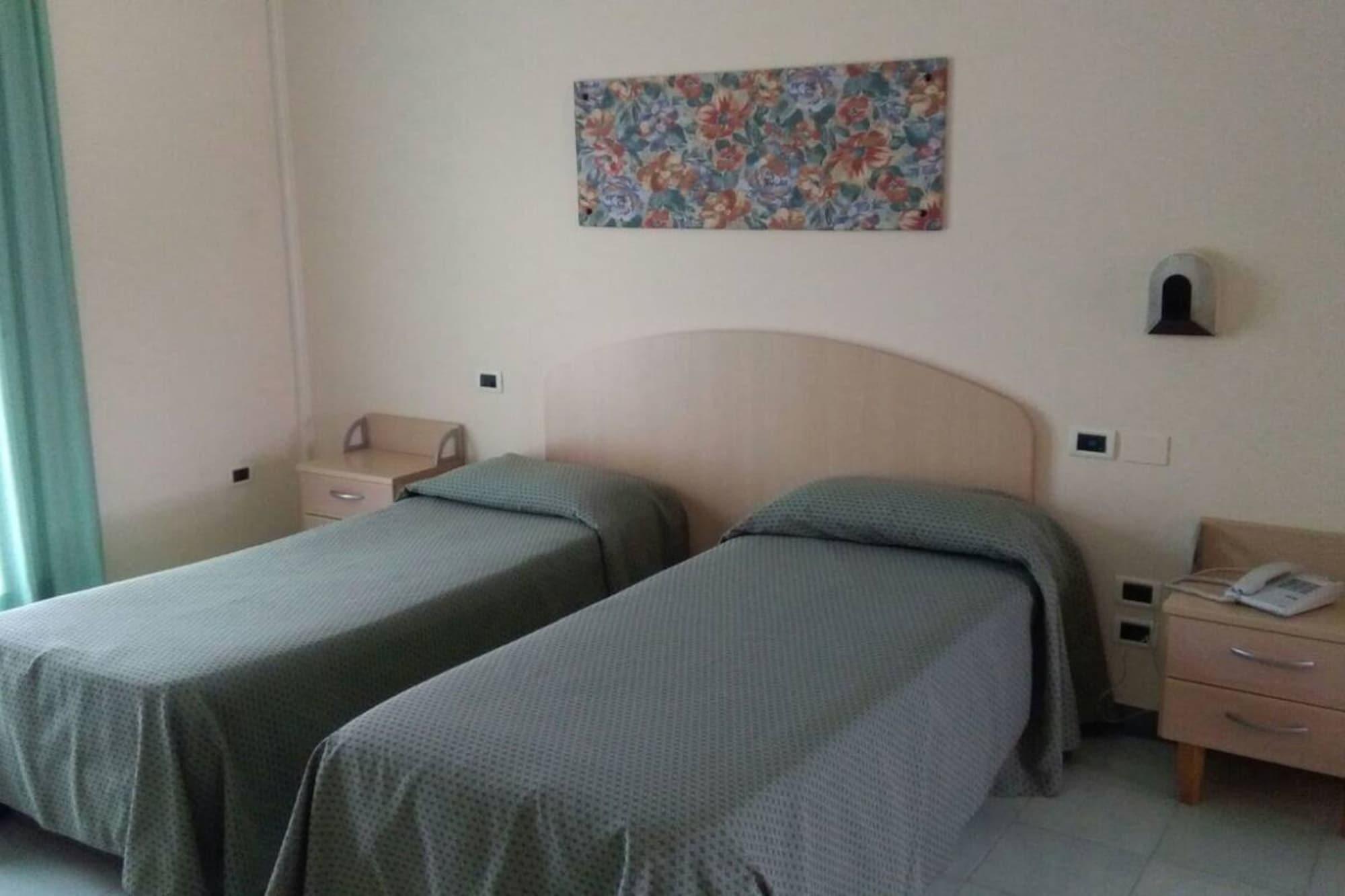 Hotel Minerva Бриндизи Экстерьер фото