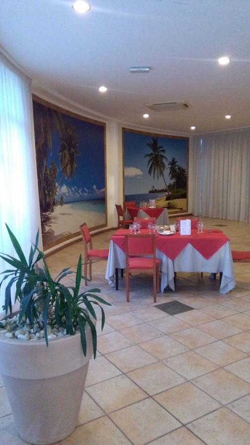 Hotel Minerva Бриндизи Экстерьер фото