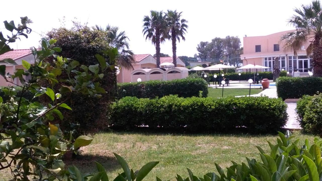 Hotel Minerva Бриндизи Экстерьер фото