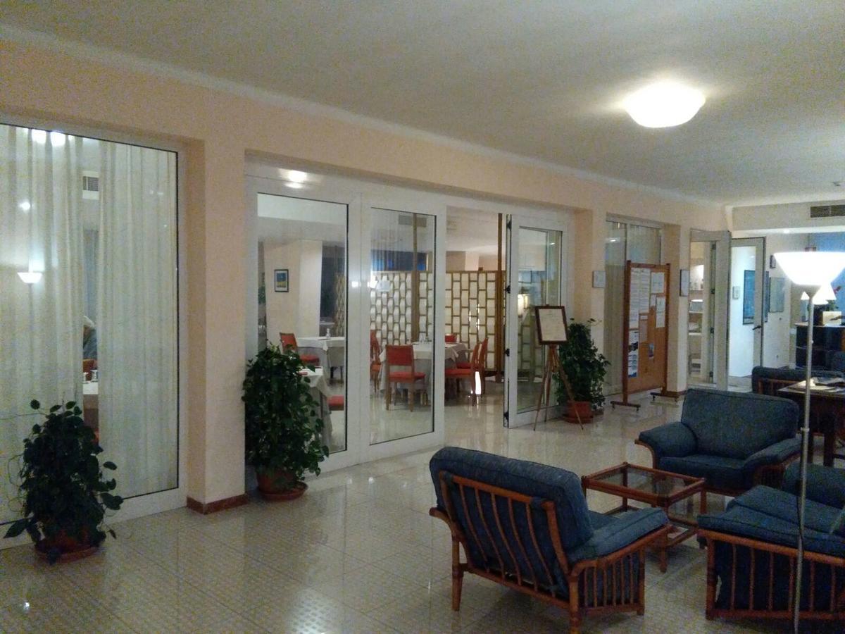 Hotel Minerva Бриндизи Экстерьер фото