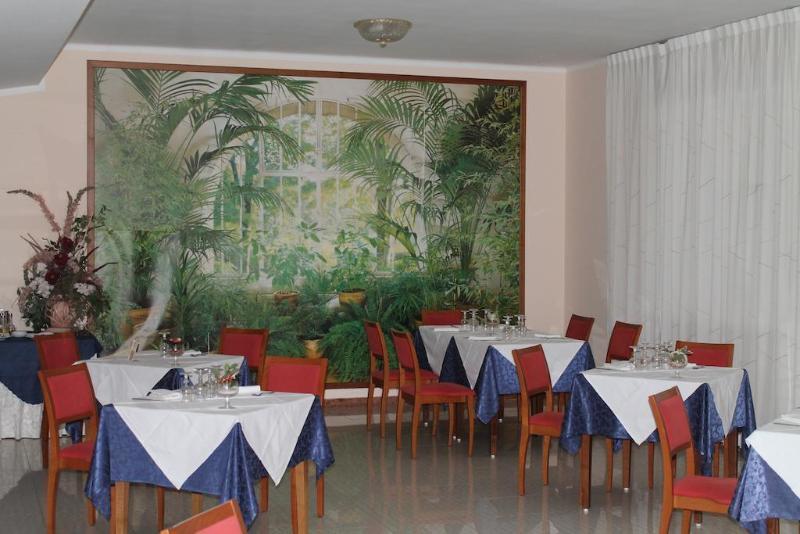 Hotel Minerva Бриндизи Экстерьер фото