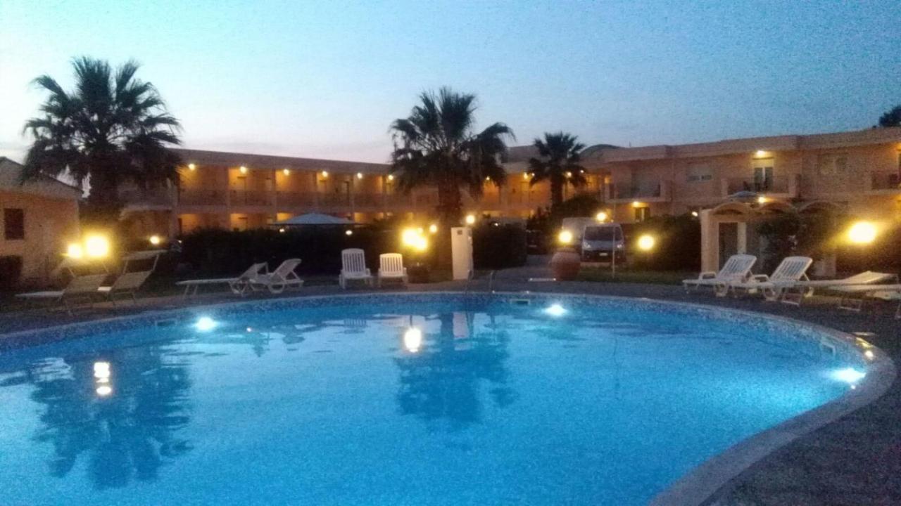 Hotel Minerva Бриндизи Экстерьер фото