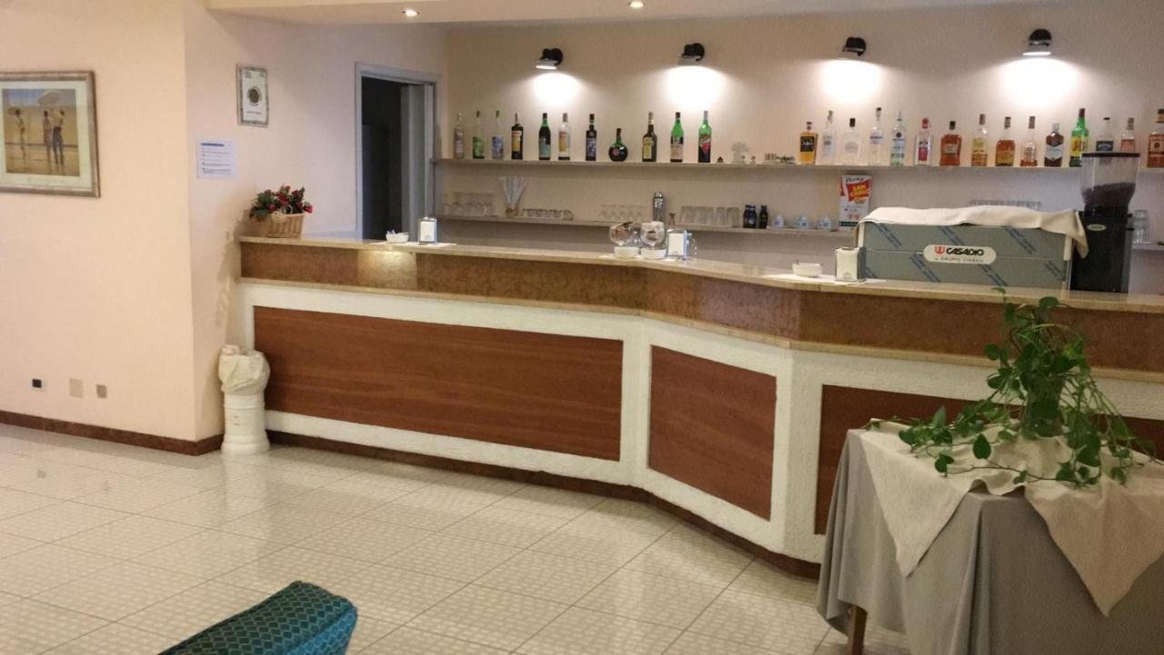 Hotel Minerva Бриндизи Экстерьер фото